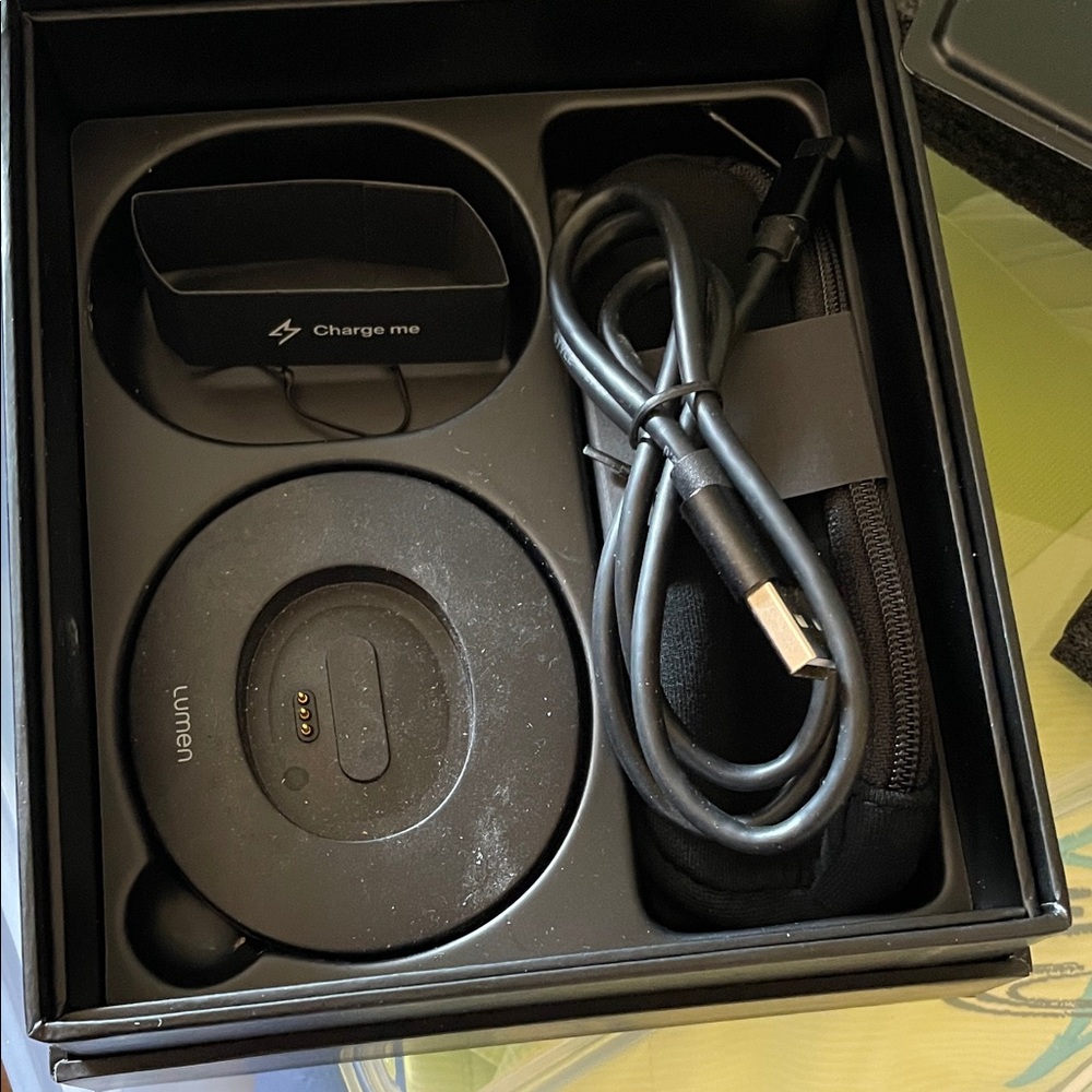 Lumens with original Black Box and Protective Foam - Picture 5 of 6